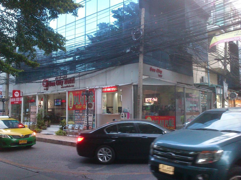 Sun City Hotel Bangkok Exterior photo